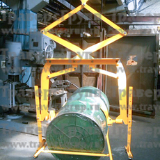 Захват для бочек с переворотом